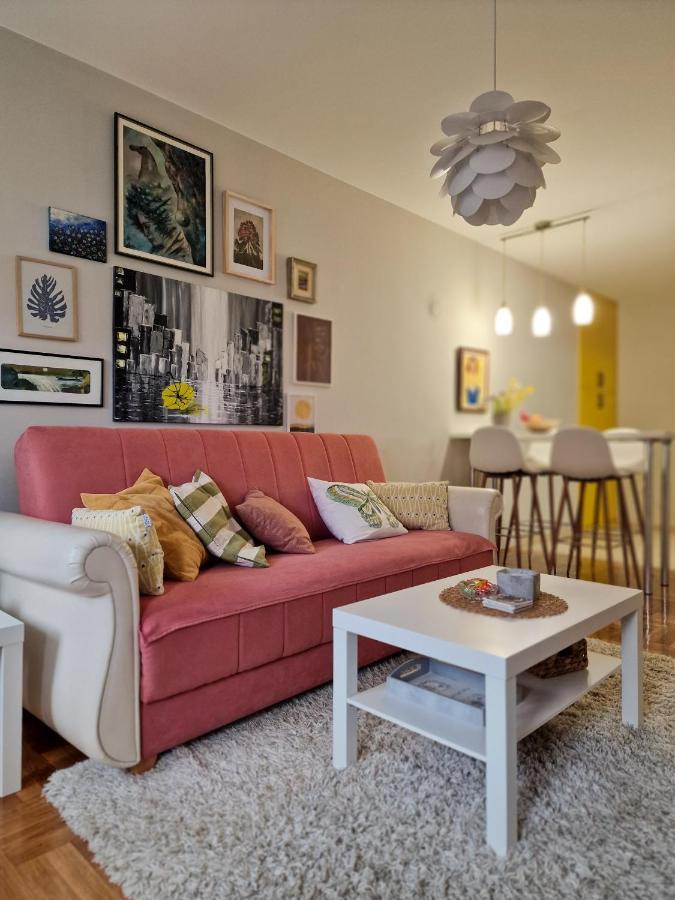 Quiet Center Apartment Sremska Mitrovica Exterior photo